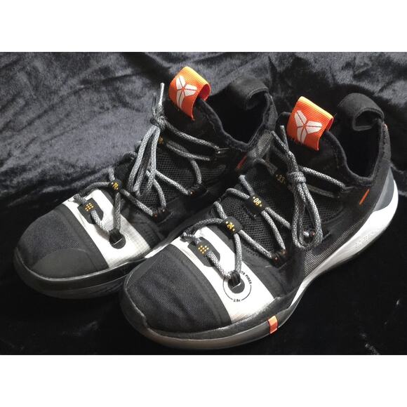 new kobe basketball shoes 2018
